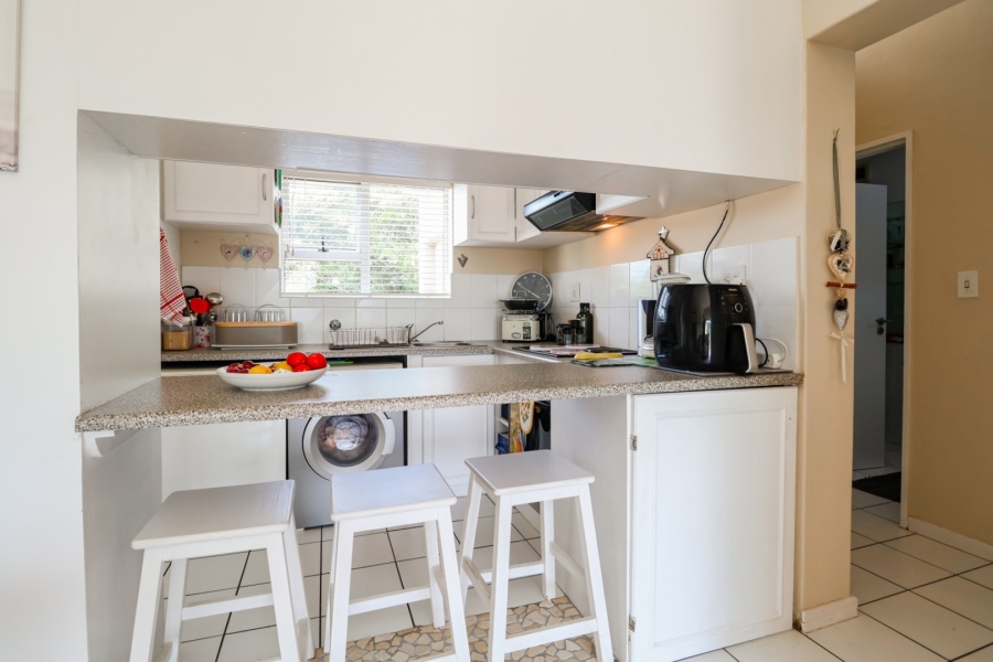 To Let 2 Bedroom Property for Rent in Goose Valley Western Cape